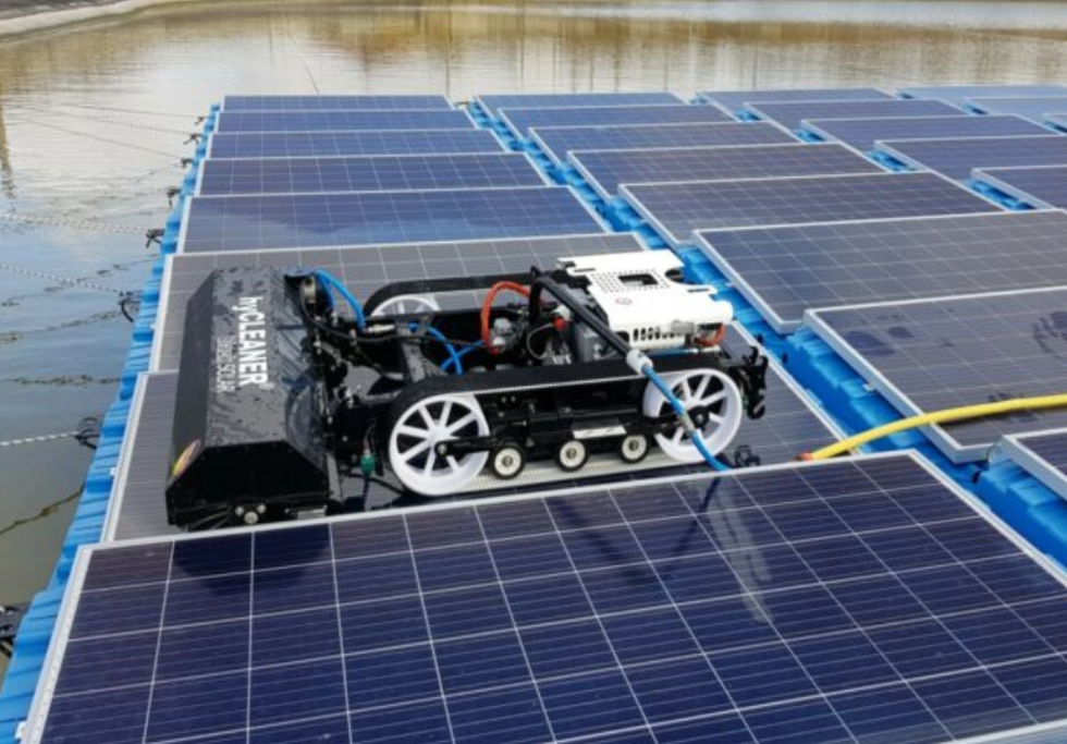 The cleaning robot designed for mobile solar panels Industry Europe